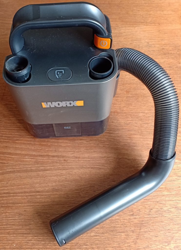 The Worx WX030 extendable hose