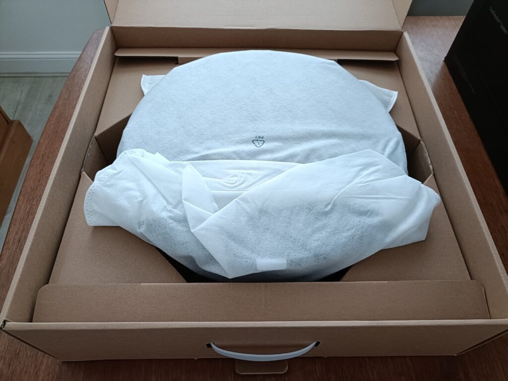 Soft packaging used to protect the MOVA Z60 during transit
